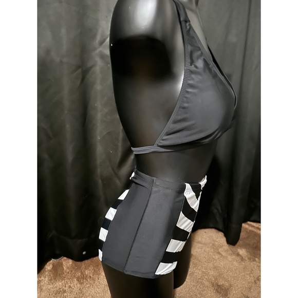 SOLD - Picture 2 of 3